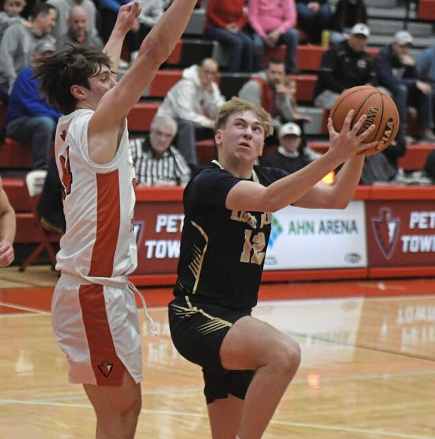 Kiski Area upsets No. 5 Peters Township in WPIAL Class 5A playoffs