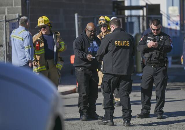 7073284_web1_VND-TrainTruckWreck4-022224