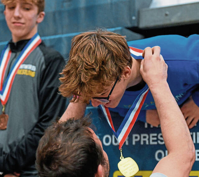Trifecta for Derry at WPIAL 2A wrestling championships