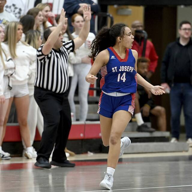 St. Joseph surges past Aquinas Academy to get over semifinal hump