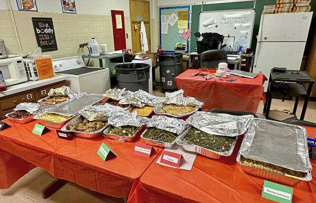 7090547_web1_php-SoulFood-022824--4-