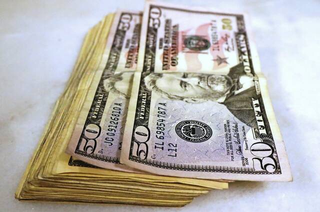 7095991_web1_WEB-money-cash-2