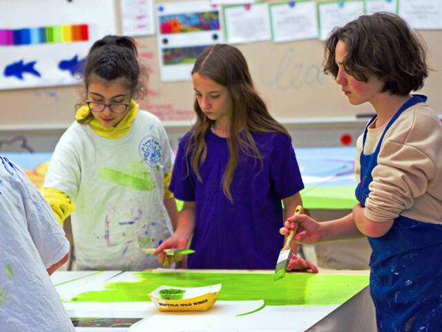 7098205_web1_hj-middleschoolmural-030724-11