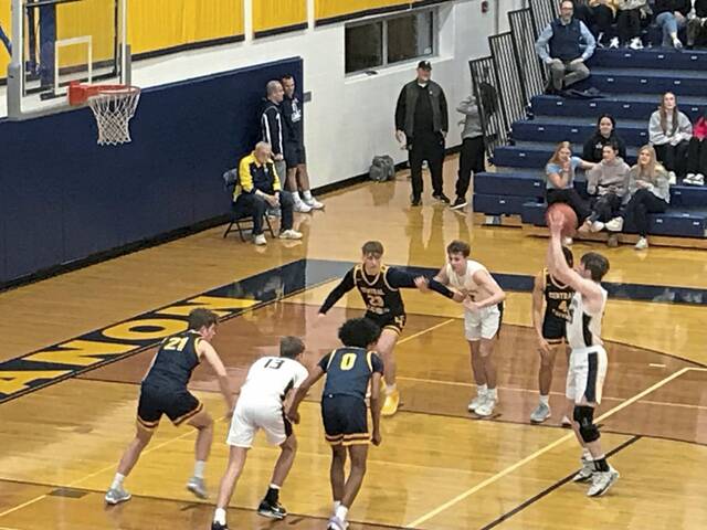 High school roundup for Feb. 29, 2024: Mt. Lebanon drops Central Catholic for 3rd place in 6A