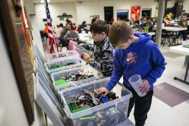 7066851_web1_wep-LegoClub13-022524