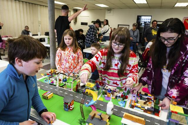7066851_web1_wep-LegoClub5-022524