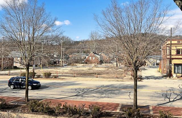 7092919_web1_vnd-Parkinglot-022324-2