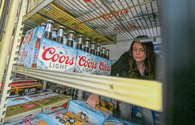 7096509_web1_vnd-stellasbeerbarn3-030524