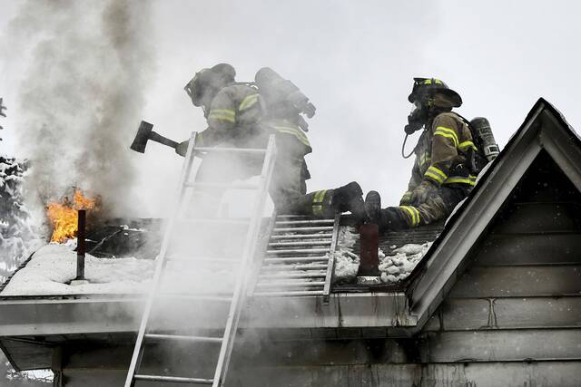7115166_web1_ptr-KnoxFire0011-021021