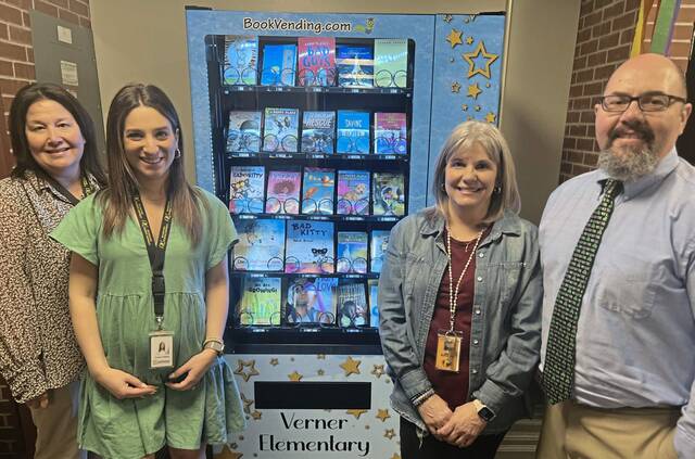 7116499_web1_vnd-bookvending-031324