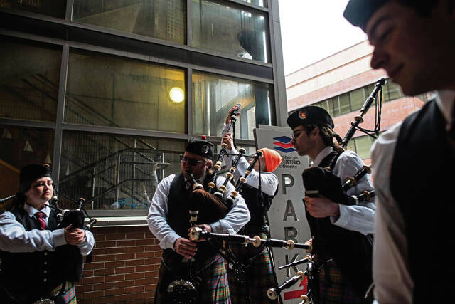 7121319_web1_ptr-StPatricksParade17-031223