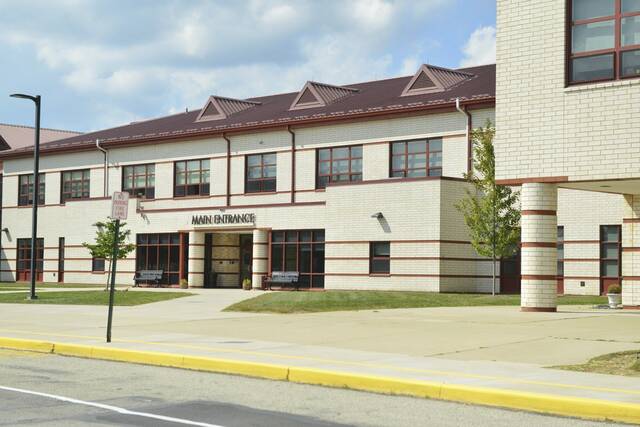 7122567_web1_nj-nnn-MarshallMiddle
