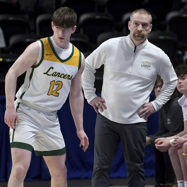 Father-son duos bring competitive fire to Deer Lakes basketball
