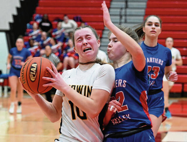 Norwin takes punch from Chartiers Valley, rallies to reach PIAA 6A quarterfinals