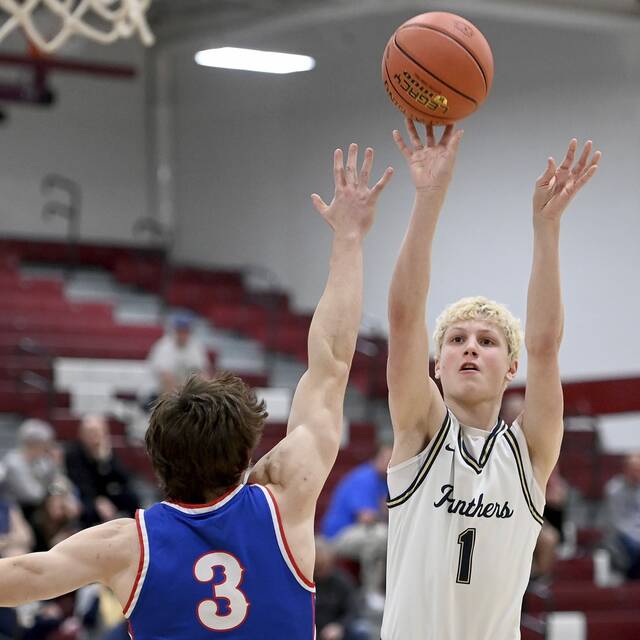 Colin Masten gets to rim, helps Franklin Regional to PIAA 5A quarterfinals