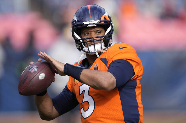 7141511_web1_ptr-RussellWilsonBronc-031424