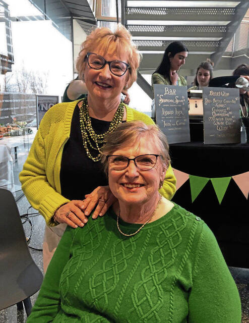 7142373_web1_wep-oa-stpattys-kitty-032623