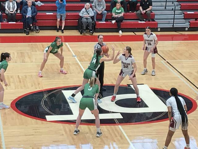 Oakland Catholic makes statement without injured star, drops WPIAL champ South Fayette