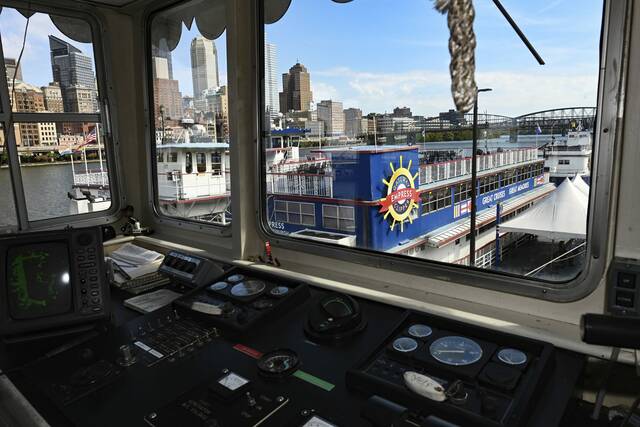 7144234_web1_ptr-GatewayClipper004