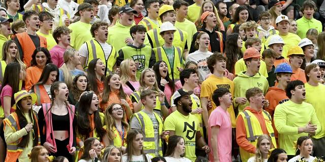 Fervent community support grows for Deer Lakes during playoff run