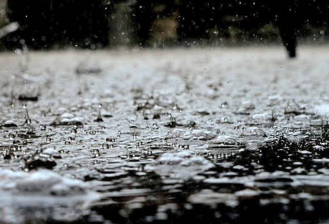 7149999_web1_WEB-rain