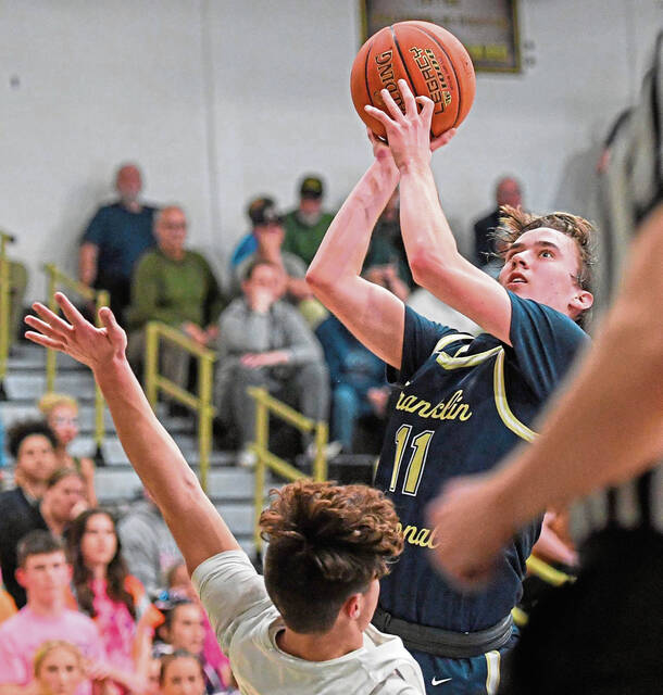 Franklin Regional boys sprint past Shaler and into the PIAA semifinals