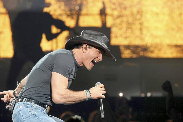 7166777_web1_ptr-TimMcGraw-040124