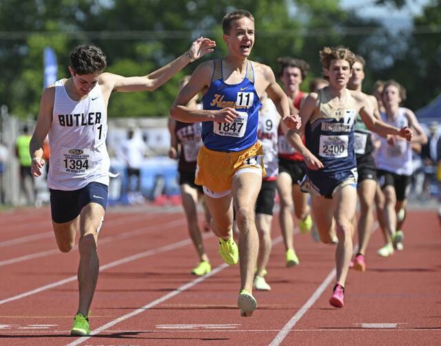 Defending state champ leads talented Hampton track team