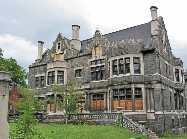 7190013_web1_PTR-Mansions-History