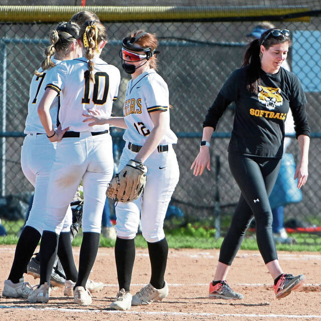Behind ‘softball sisters,’ North Allegheny hopes to return to WPIAL finals