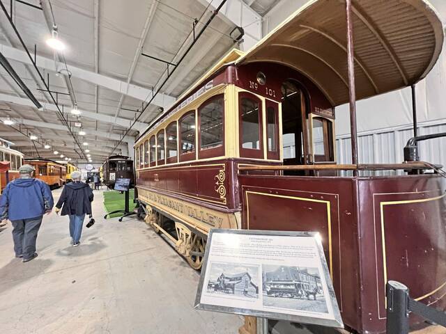 7132933_web1_vnd-daycationtrolley-040724-12