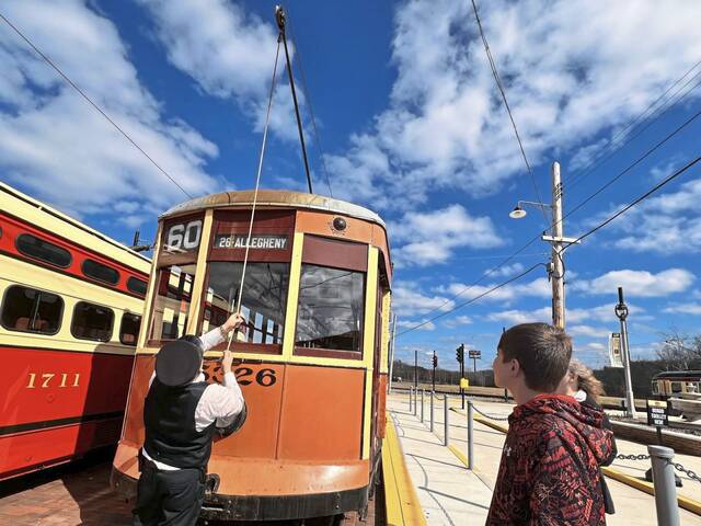 7132933_web1_vnd-Daycationtrolley-040724-4