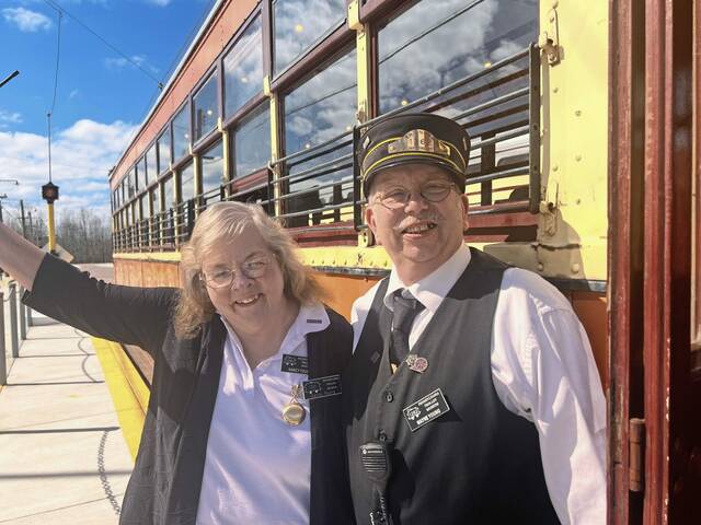 7132933_web1_vnd-Daycationtrolley-040724-7
