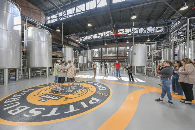 7182893_web1_VEP-LO-ScenesBeer-033124