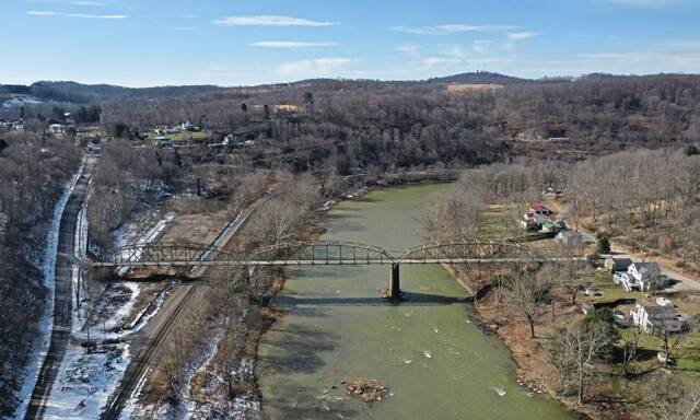 7203881_web1_gtr-SalinaBridgeAerial-040224