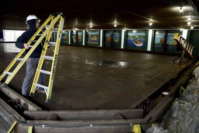 7208985_web1_ptr-KennywoodNew5