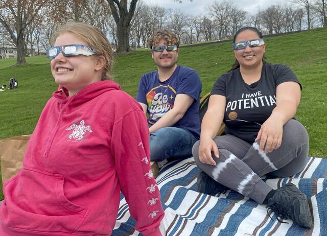 7225504_web1_ptr-eclipsetwitterimage-6