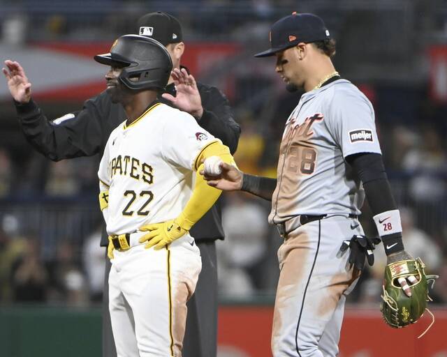 7226015_web1_ptr-BucsTigers06-040924