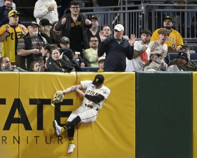 7226015_web1_ptr-BucsTigers13-040924
