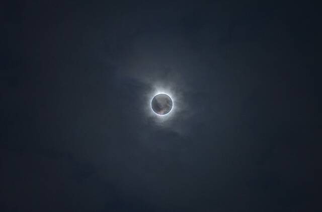 7226785_web1_gtr-PreEclipse1-040824