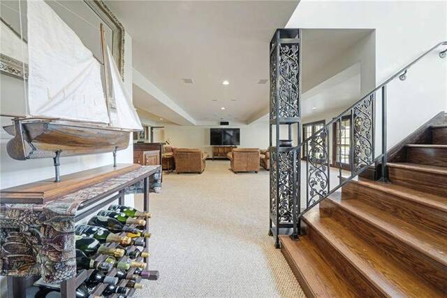 7229184_web1_HarveyHouse2