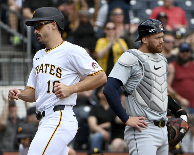 7229537_web1_ptr-BucsTigers05-041024