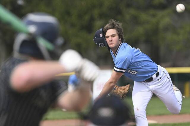 Burrell uses brilliant pitching, timely small ball to beat Freeport
