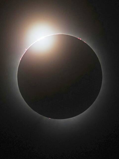 7236326_web1_naj-eclipse-041824-2