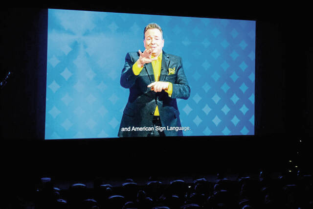 7248623_web1_GTR-AccessibleTheater-Lindsay-2