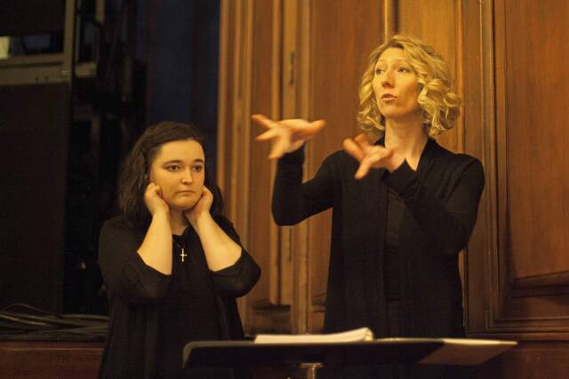 7248623_web1_gtr-accessibletheatertrust