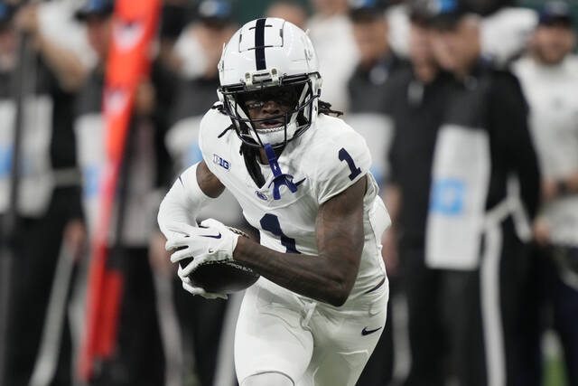 7249536_web1_AP23329117183101