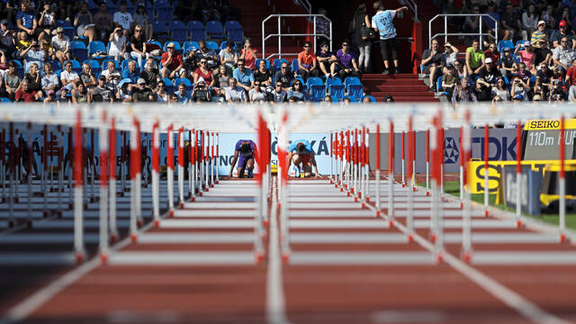 Daysaun Spencer, Meghan Schruben display athleticism for Brentwood track and field