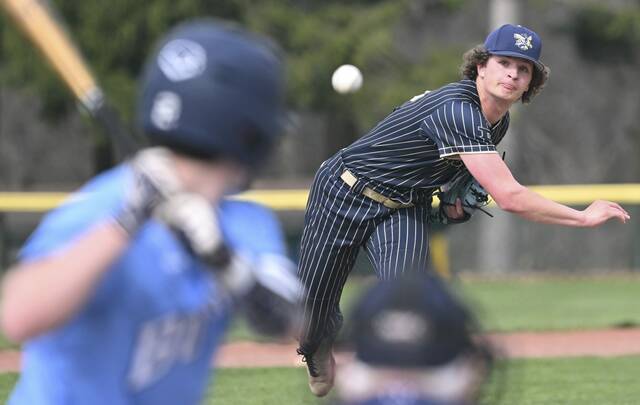 Arrow pointing up for Freeport baseball as team pushes toward playoffs