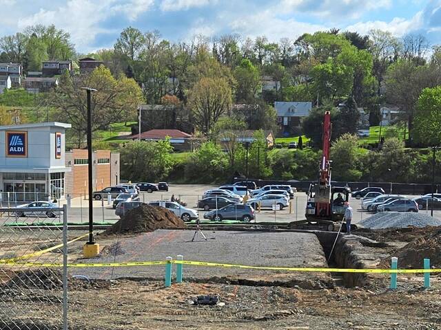 7269744_web1_vep-scenes-starbucks-042824